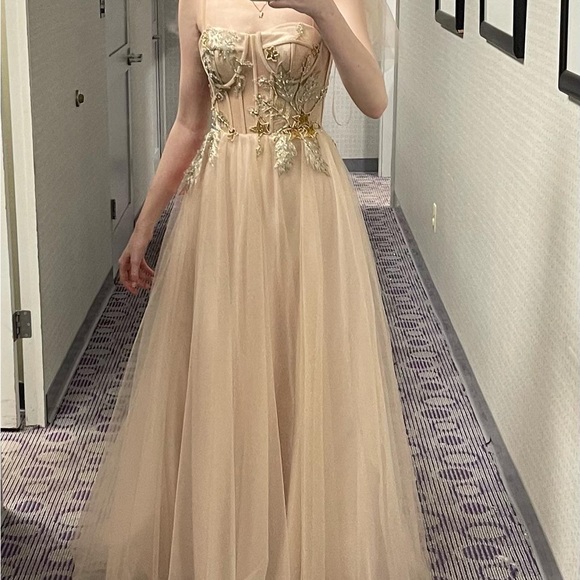 Floral corset prom dress - Picture 2 of 4